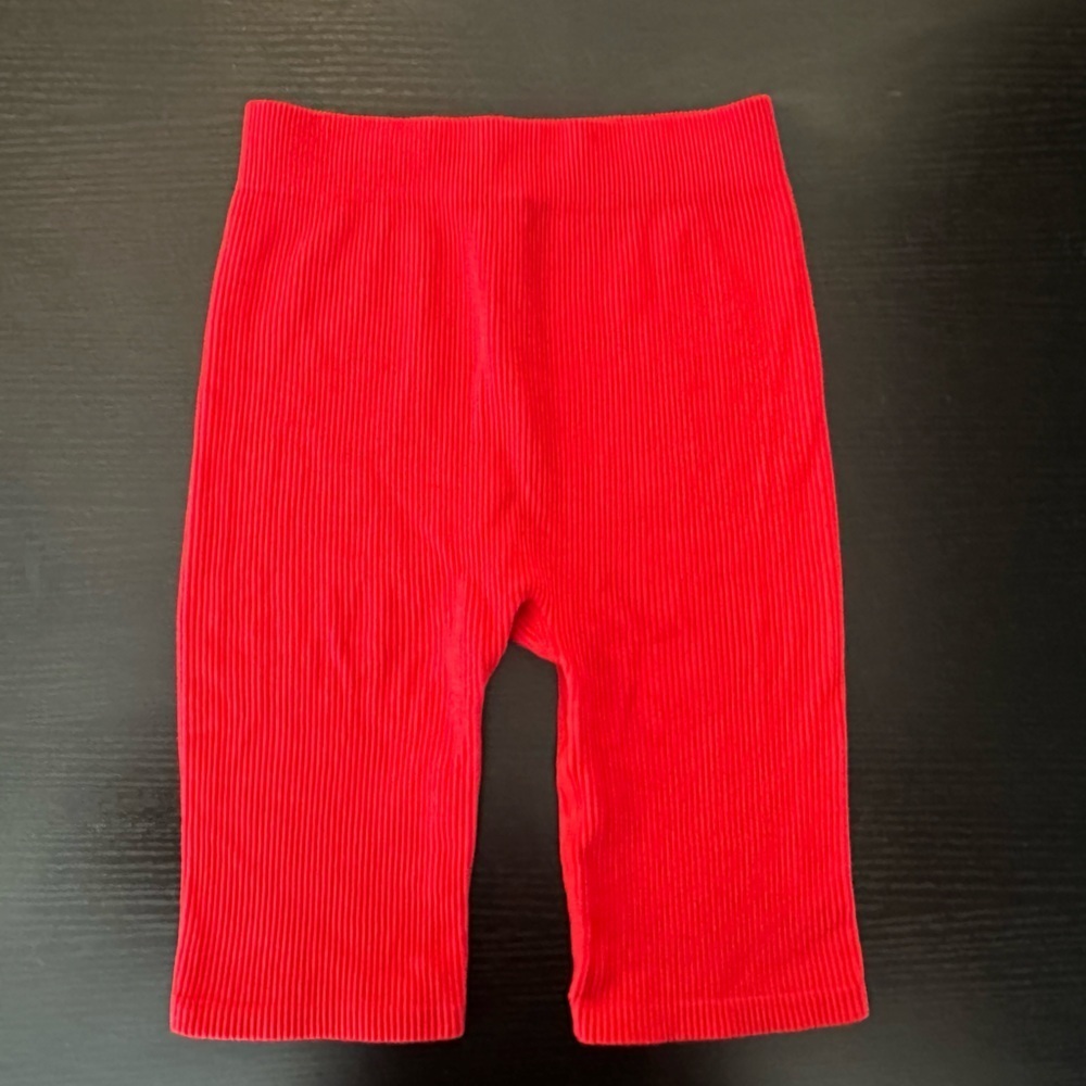 Zara Women's Red Ribbed Athletic Shorts